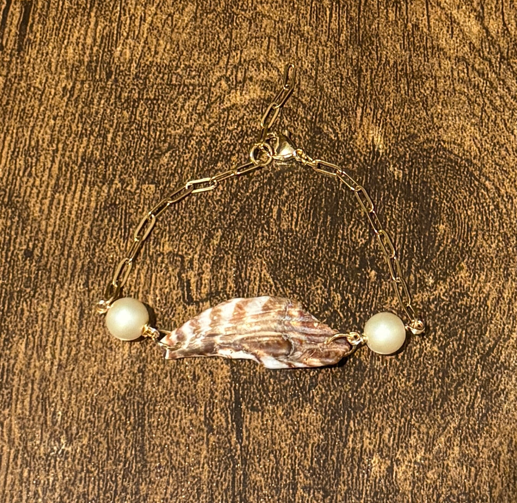 Broken Turkey Wing Shell Bracelet