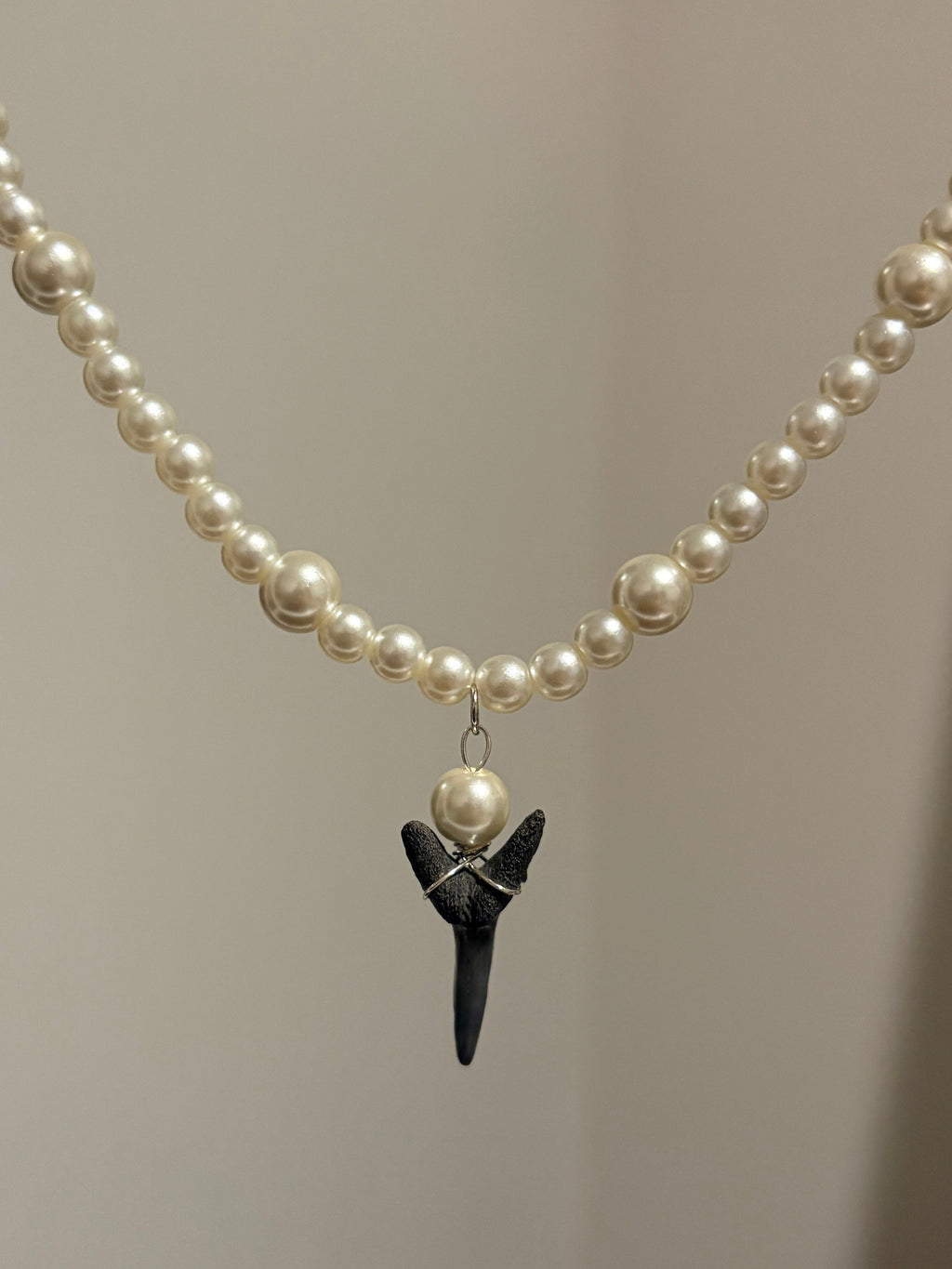 Florida Shark Tooth 16” Pearl Necklace